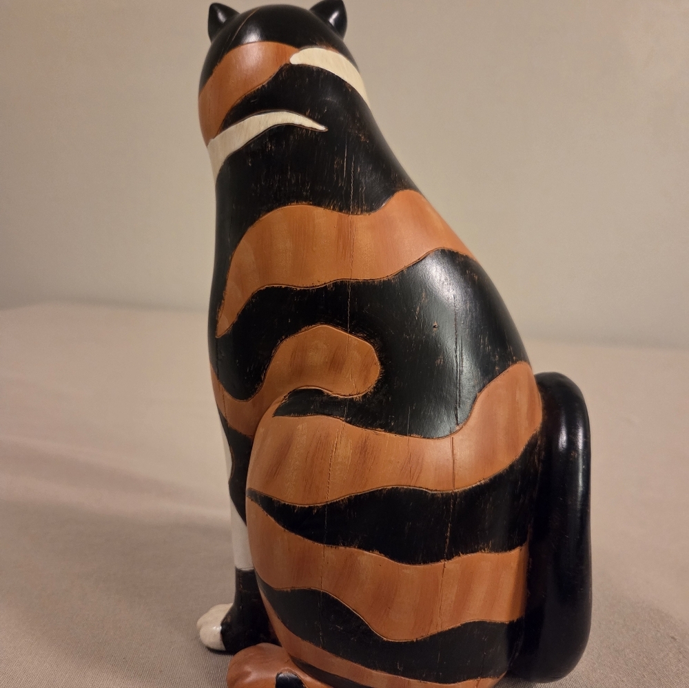 DISTRESSED WOODEN CALLICO CAT FIGURINE - Picture 4 of 7